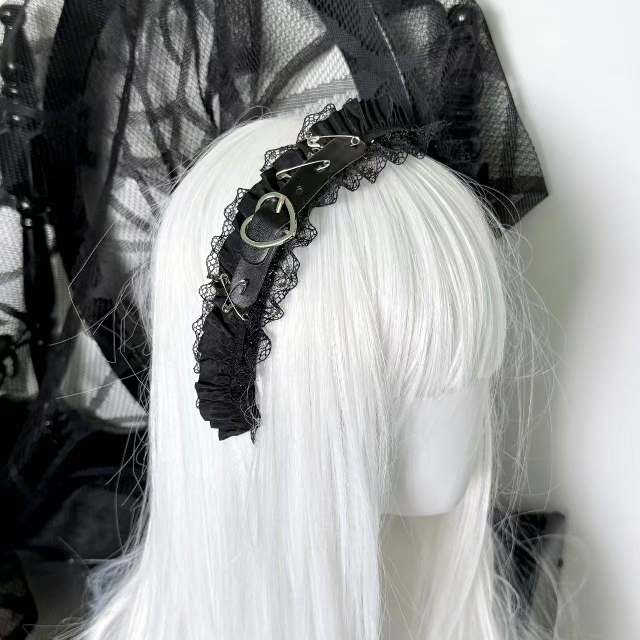 Punk Lace Love Buckle Leather  - Leatherwork Rings ulasan dan harga